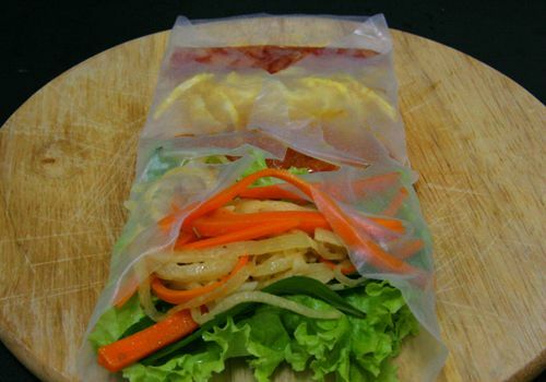 Bò bía, món ngon đường phố Sài Gòn