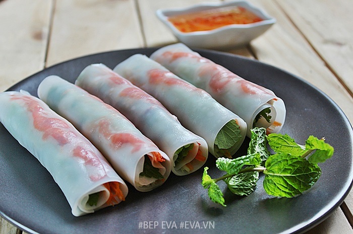 Trời nóng không muốn ăn, làm nhanh 7 món cuốn này vừa tươi ngon, mát lại no căng bụng