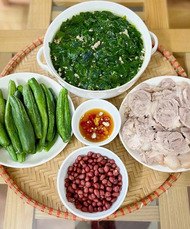 9x gợi ý thực đơn tuần đơn giản ít món nhưng cực thanh mát dễ ăn, bổ dưỡng cho ngày hè 9x gợi ý thực đơn tuần đơn giản ít món nhưng cực thanh mát dễ ăn, bổ dưỡng cho ngày hè