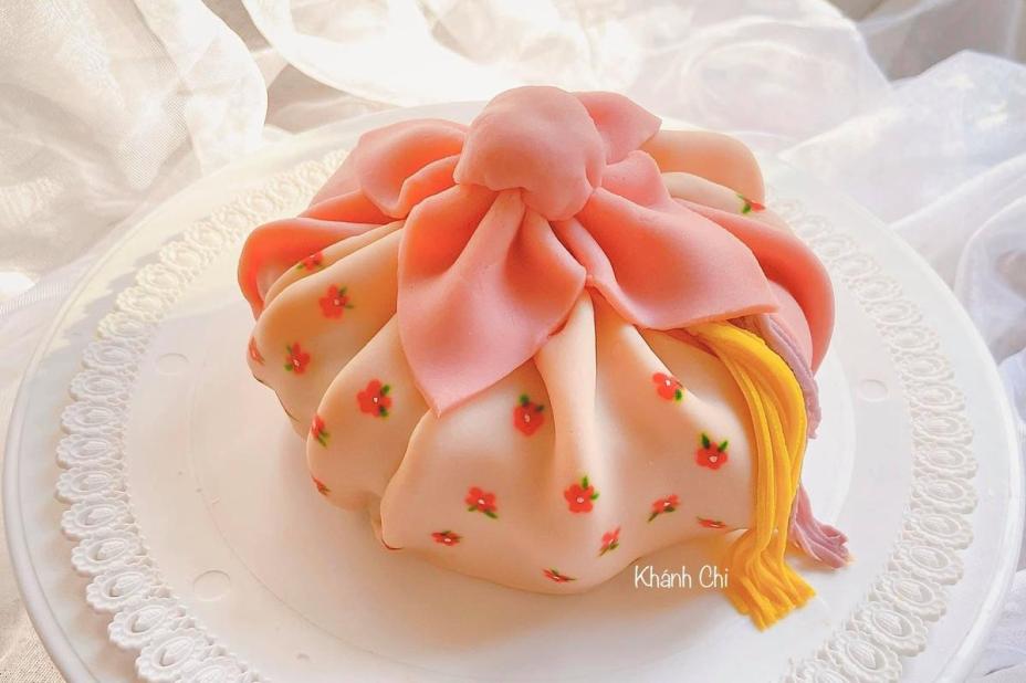 Cô gái làm xôi lá dứa đẹp như gói quà