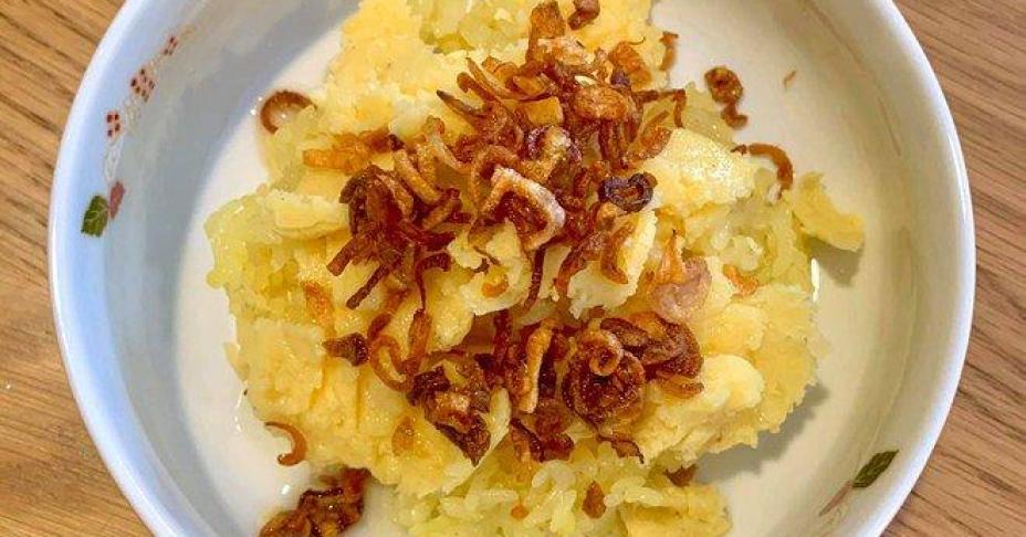 Gái chưa chồng, mẹ bỉm sữa khéo nhất showbiz Việt đua nhau làm xôi mùa dịch