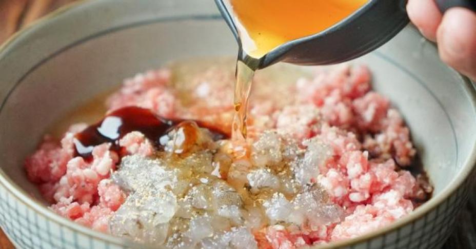 Người Tàu có món xôi viên ngon đẹp cực kỳ, nhà tôi ai ăn thử cũng xuýt xoa khen ngon mãi Người Tàu có món xôi viên ngon đẹp cực kỳ, nhà tôi ai ăn thử cũng xuýt xoa khen ngon mãi