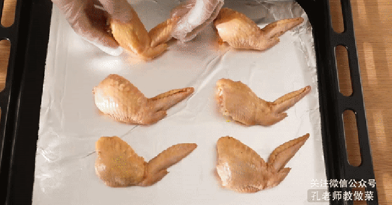 Tết năm nay hãy làm cả nhà bất ngờ với món cánh gà nhồi xôi ngon lạ này nhé!