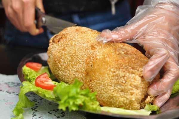 Cách làm gà bó xôi chiên giòn ngon bất bại, nóng hổi cho ngày mưa Cách làm gà bó xôi chiên giòn ngon bất bại, nóng hổi cho ngày mưa