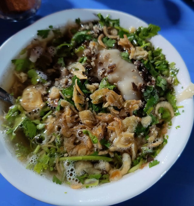 Món ngon mùa đông bổ rẻ: Những quán bánh đúc nóng nổi tiếng Hà Nội và cách thử làm chuẩn vị tại nhà Món ngon mùa đông bổ rẻ: Những quán bánh đúc nóng nổi tiếng Hà Nội và cách thử làm chuẩn vị tại nhà