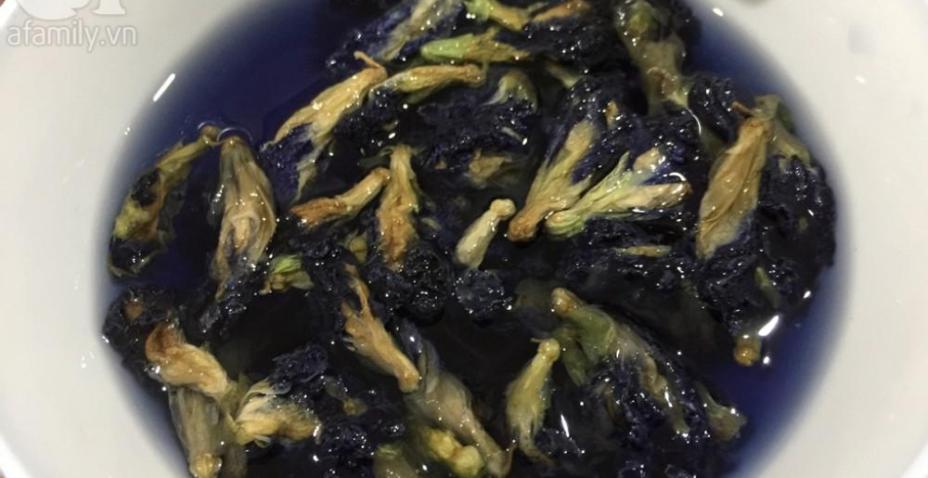 Xôi xoài hoa đậu biếc ngon đẹp bất ngờ thấy là mê, ăn là ghiền Xôi xoài hoa đậu biếc ngon đẹp bất ngờ thấy là mê, ăn là ghiền