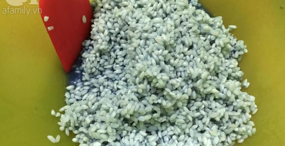 Xôi xoài hoa đậu biếc ngon đẹp bất ngờ thấy là mê, ăn là ghiền Xôi xoài hoa đậu biếc ngon đẹp bất ngờ thấy là mê, ăn là ghiền