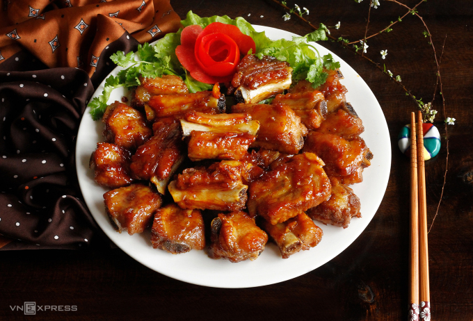 Sườn xào chua ngọt mềm thơm, đậm đà Sườn xào chua ngọt mềm thơm, đậm đà