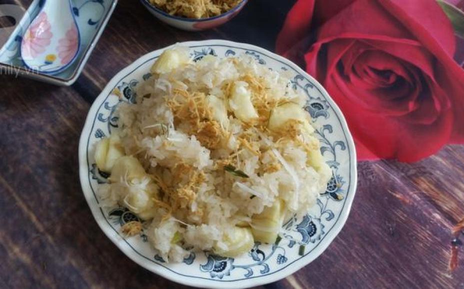 Gió mùa về, nấu ngay nồi xôi sắn dẻo thơm ăn sáng thật ấm bụng