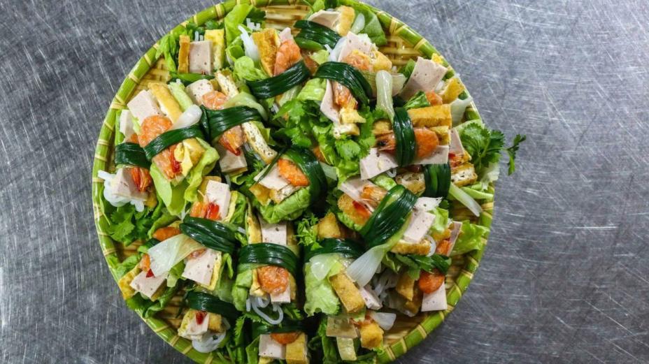 3 món chống ngán cực tốt làm từ giò chả thừa sau Tết