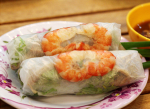 4 món cuốn dễ làm cho buổi tụ tập ngày nghỉ lễ