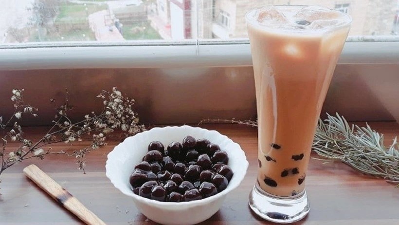 Bật mí cách làm trà sữa trân châu đen ngon như ngoài hàng Bật mí cách làm trà sữa trân châu đen ngon như ngoài hàng