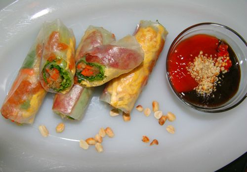 Bò bía, món ngon đường phố Sài Gòn