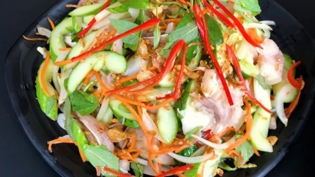 Cách chế biến nộm tai heo ngon giòn ngon, dễ làm Cách chế biến nộm tai heo ngon giòn ngon, dễ làm