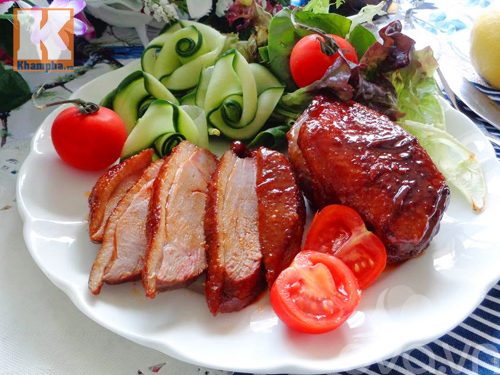 Cách làm món vịt rô ti đơn giản nhưng đẹp mắt, thơm ngon Cách làm món vịt rô ti đơn giản nhưng đẹp mắt, thơm ngon