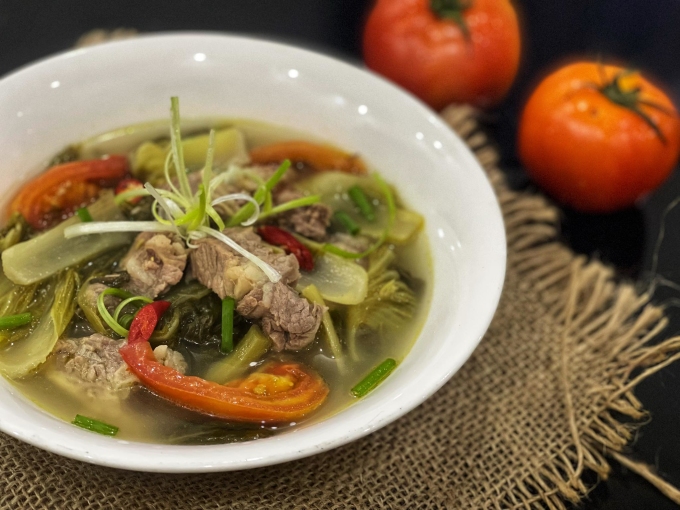 Canh thịt bò nấu dưa chua