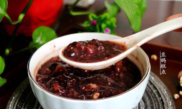 Công thức nấu cháo giúp quý ông bổ thận tráng dương, tăng cường sinh lực