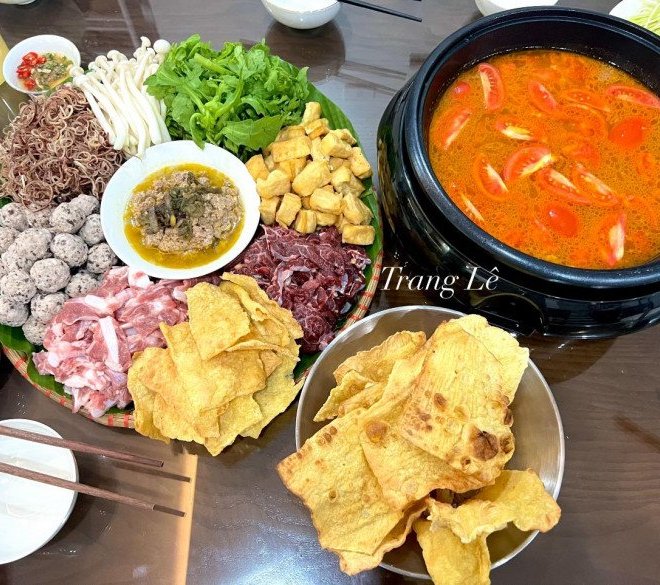 Cuối tuần không muốn đi đâu, ở nhà làm 5 món lẩu nhâm nhi cực đã