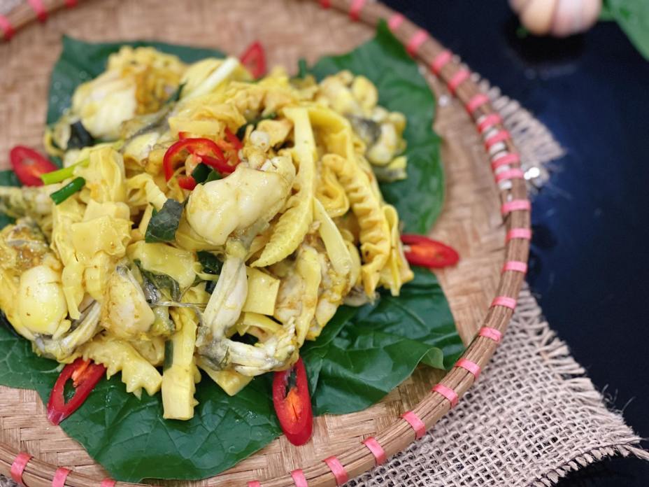 Ếch xào măng tươi