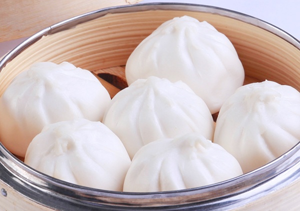 Hấp bánh bao dùng nước lạnh hay nóng? Đầu bếp dạy 4 mẹo để bánh bao mềm xốp