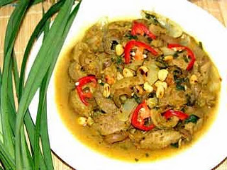 Lườn dê xào lăn