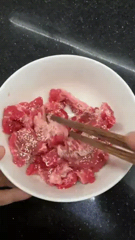 Món canh chua đủ thịt đủ rau, nấu chưa tới 10 phút mà đưa cơm tuyệt vời Món canh chua đủ thịt đủ rau, nấu chưa tới 10 phút mà đưa cơm tuyệt vời