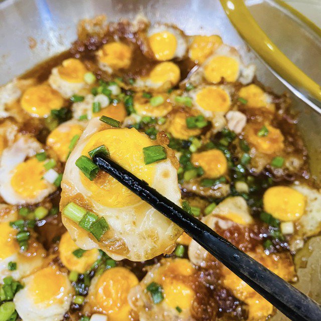 Món ngon mùa Đông bổ, rẻ: Loại trứng nhỏ xíu chỉ hơn 1000đ/quả nhưng bổ hơn trứng gà, ngày lạnh làm những món này ngon tuyệt lại dễ làm Món ngon mùa Đông bổ, rẻ: Loại trứng nhỏ xíu chỉ hơn 1000đ/quả nhưng bổ hơn trứng gà, ngày lạnh làm những món này ngon tuyệt lại dễ làm