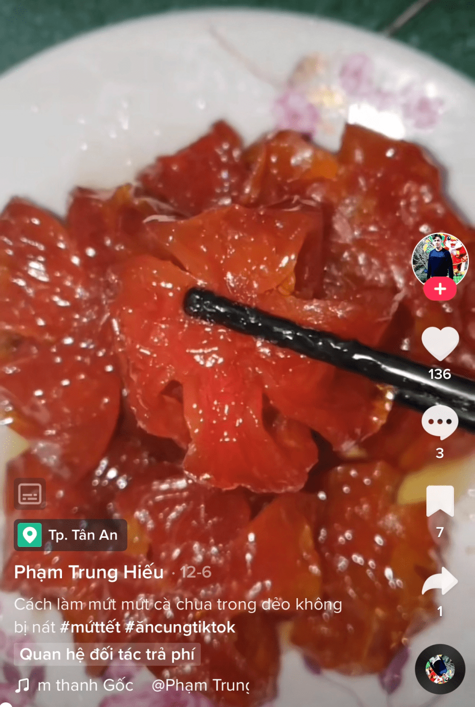 Mứt Tết truyền thống - món ăn chưa bao giờ lỗi thời, đến cả giới trẻ cũng tự tay làm để nhâm nhi trong năm mới