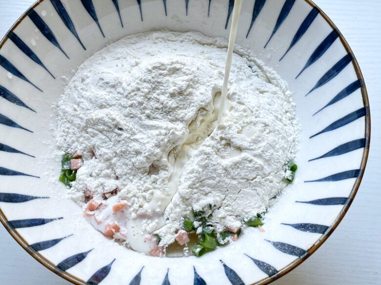 Nhà còn ít bột mì, đem nấu thế này được ngay món ăn sáng vừa ngon lại chất lượng