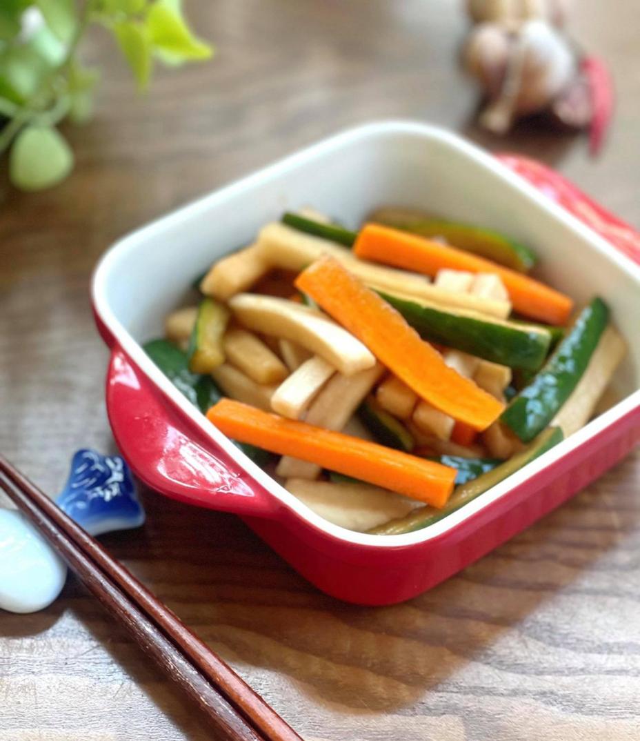 Rau củ ngâm xì dầu Rau củ ngâm xì dầu