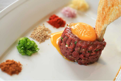Thịt bò tái kiểu Pháp (STEAK TARTARE) Thịt bò tái kiểu Pháp (STEAK TARTARE)