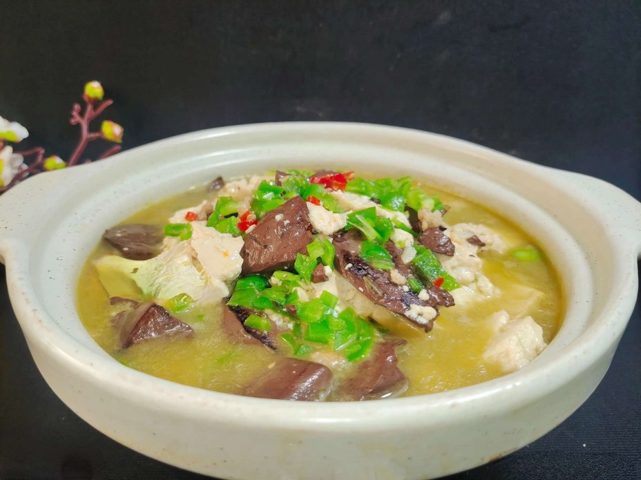 Thử ngay món canh ngon hơn cả cá và thịt này dù chỉ kết hợp 2 nguyên liệu rẻ tiền mà cách nấu rất đơn giản Thử ngay món canh ngon hơn cả cá và thịt này dù chỉ kết hợp 2 nguyên liệu rẻ tiền mà cách nấu rất đơn giản