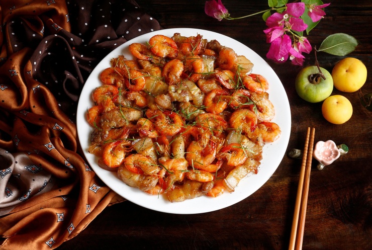 Tôm rang thịt ngọt mặn đậm đà Tôm rang thịt ngọt mặn đậm đà