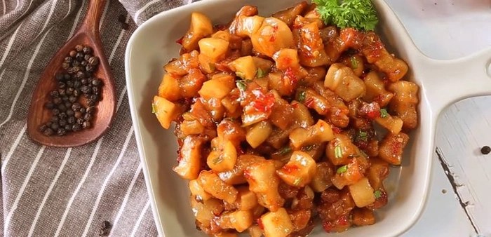 Tóp mỡ làm món gì ngon? 3 món ăn dân dã từ tóp mỡ gợi nhớ một thời gian khó Tóp mỡ làm món gì ngon? 3 món ăn dân dã từ tóp mỡ gợi nhớ một thời gian khó