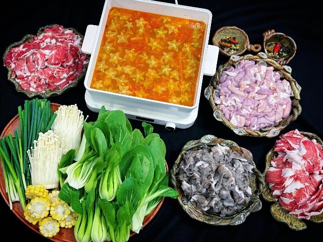 Trời se lạnh mẹ đảm làm nồi lẩu khế lạ miệng mà cực ngon, ăn quá đã Trời se lạnh mẹ đảm làm nồi lẩu khế lạ miệng mà cực ngon, ăn quá đã