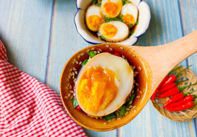 Trứng gà ngâm nước tương Trứng gà ngâm nước tương