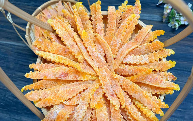 Vỏ cam chớ vứt đi mà để làm mứt ngọt ngon, thơm lừng cả nhà