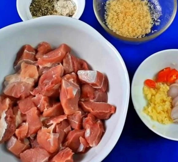Cách làm thịt kho tiêu nước sệt ngon đậm đà, ai cũng có thể làm được