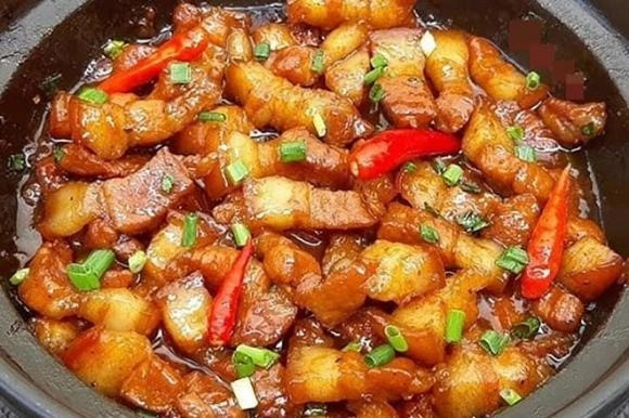 Cách làm thịt kho tiêu nước sệt ngon đậm đà, ai cũng có thể làm được