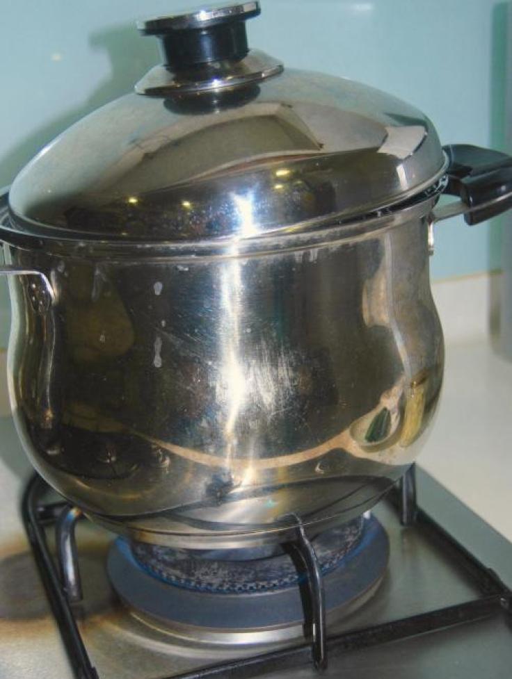 Bí quyết luộc gà, nấu xôi thơm mềm, đẹp mắt cúng Rằm tháng Bảy Bí quyết luộc gà, nấu xôi thơm mềm, đẹp mắt cúng Rằm tháng Bảy