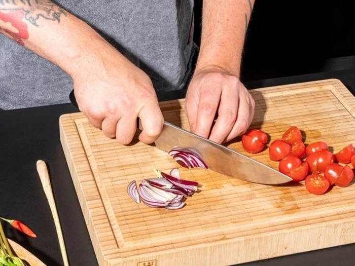 Mách bạn cách làm salad bò bít tết chuẩn vị Thái ngon khó cưỡng