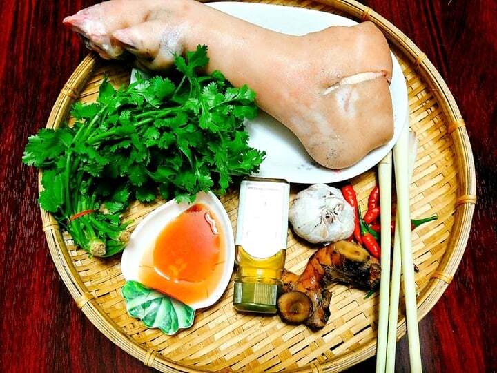 Cách nấu chân giò giả cầy đơn giản Cách nấu chân giò giả cầy đơn giản
