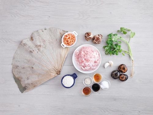 Cách làm món xôi bọc thịt hấp lá sen ngon tuyệt Cách làm món xôi bọc thịt hấp lá sen ngon tuyệt