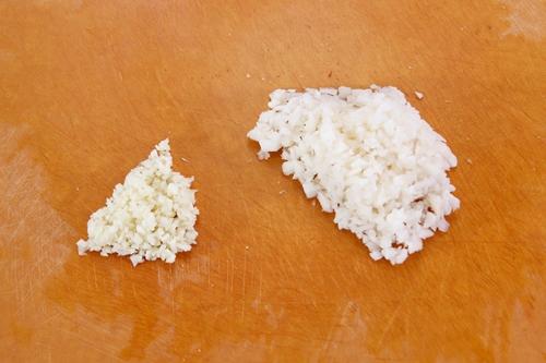 Cách làm món xôi bọc thịt hấp lá sen ngon tuyệt Cách làm món xôi bọc thịt hấp lá sen ngon tuyệt