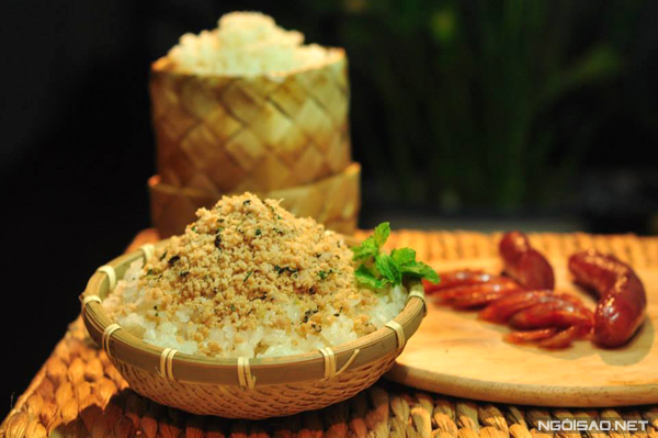 Xôi lạp thính - lạ, thơm, ngon